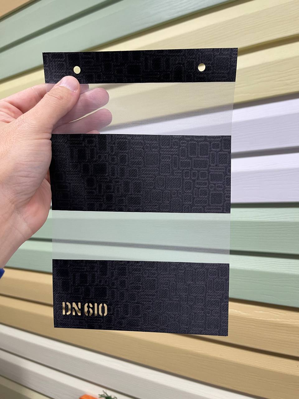 ціна DN 610 Тканна ролета на вікно Elit 19 з планкою Білий - Тканина День/Ніч Вінниця