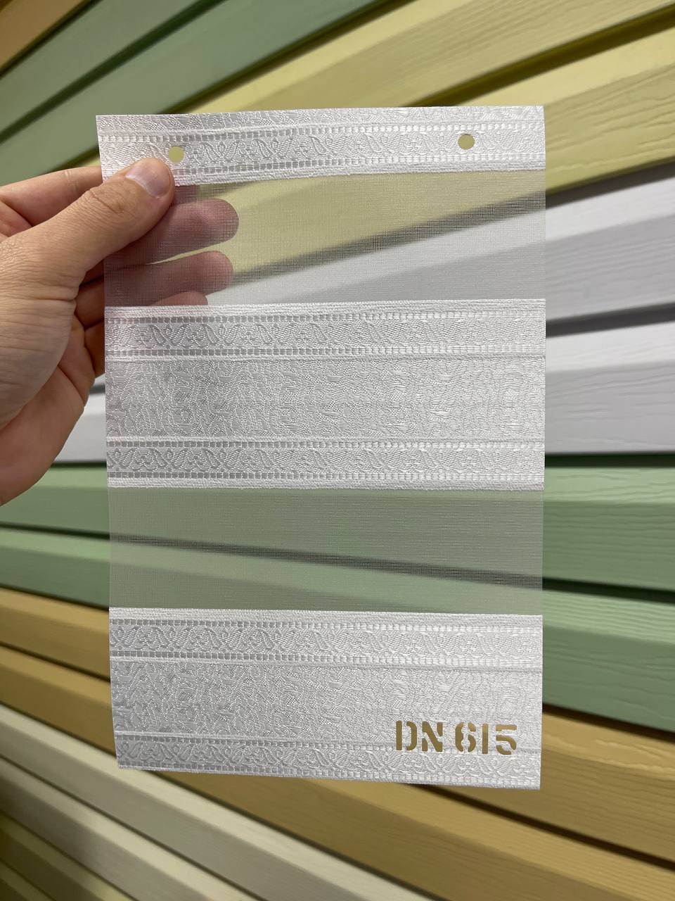 ціна DN 615 Тканна ролета на вікно Elit 19 з планкою Білий - Тканина День/Ніч Вінниця