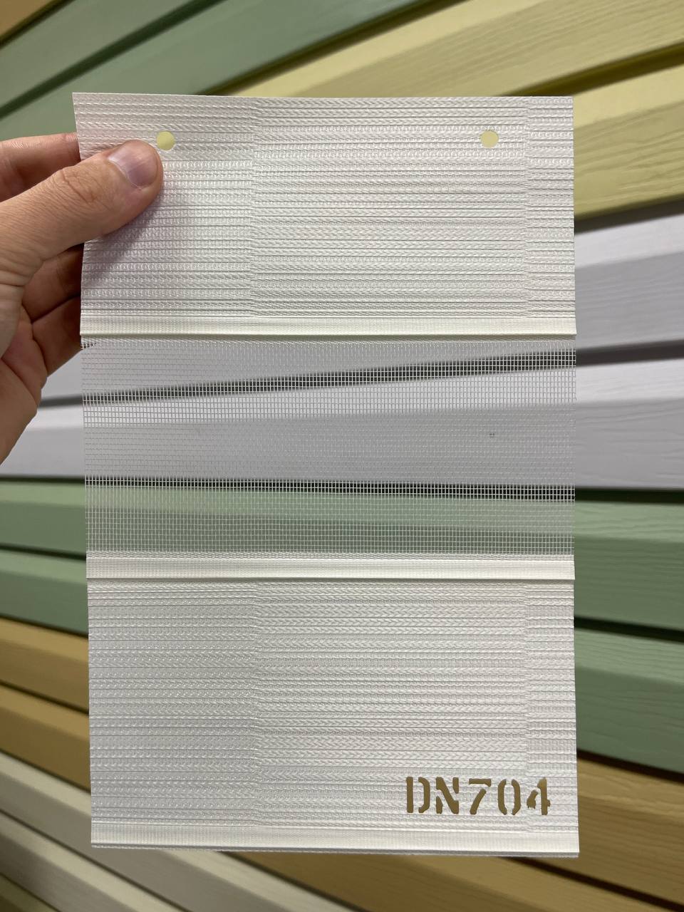 ціна DN 704 Тканна ролета на вікно Elit 19 з планкою Білий - Тканина День/Ніч Вінниця